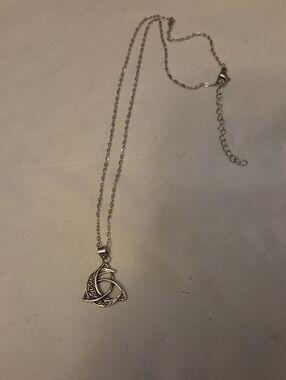 Silver Celtic Trinity Knot Pendant Necklace for Women